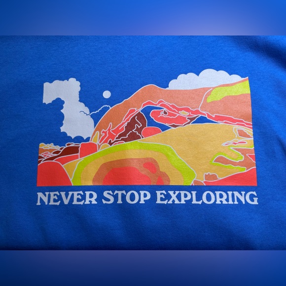 NWT The North Face Men Places We Love Size XXL Super Sonic Blue Crew Sweatshirt - Picture 3 of 11